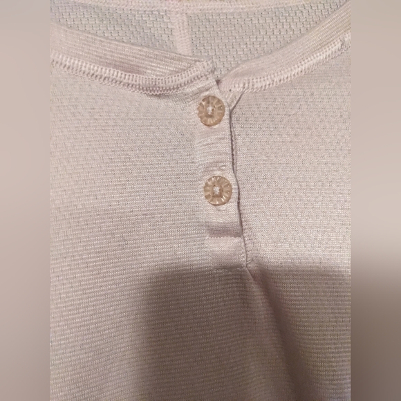 Patagonia Light Pink Long Sleeved Shirt- Women's XL - Picture 9 of 9